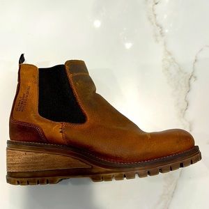 Bull Boxer Dana Distressed Boots Leather